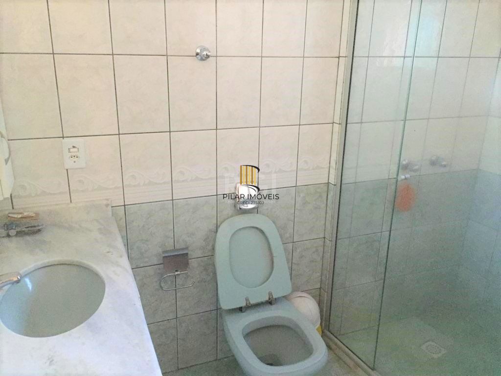 Casa para Venda - 200m², 3 dormitórios, sendo 1 suites, 2 vagas - Hípica