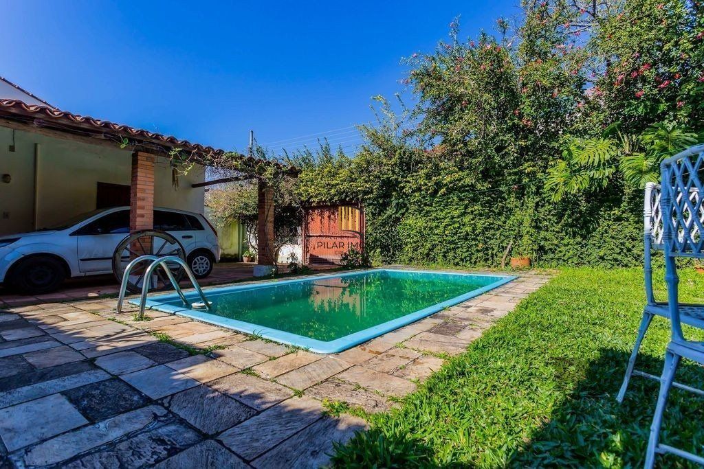Casa 172m² - 3 dormitórios, 3 vagas no bairro Teresópolis