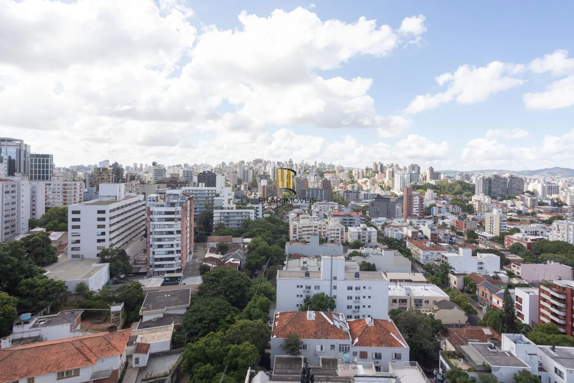 Cobertura com 05 dormitorios no Rio Branco - Porto Alegre/RS