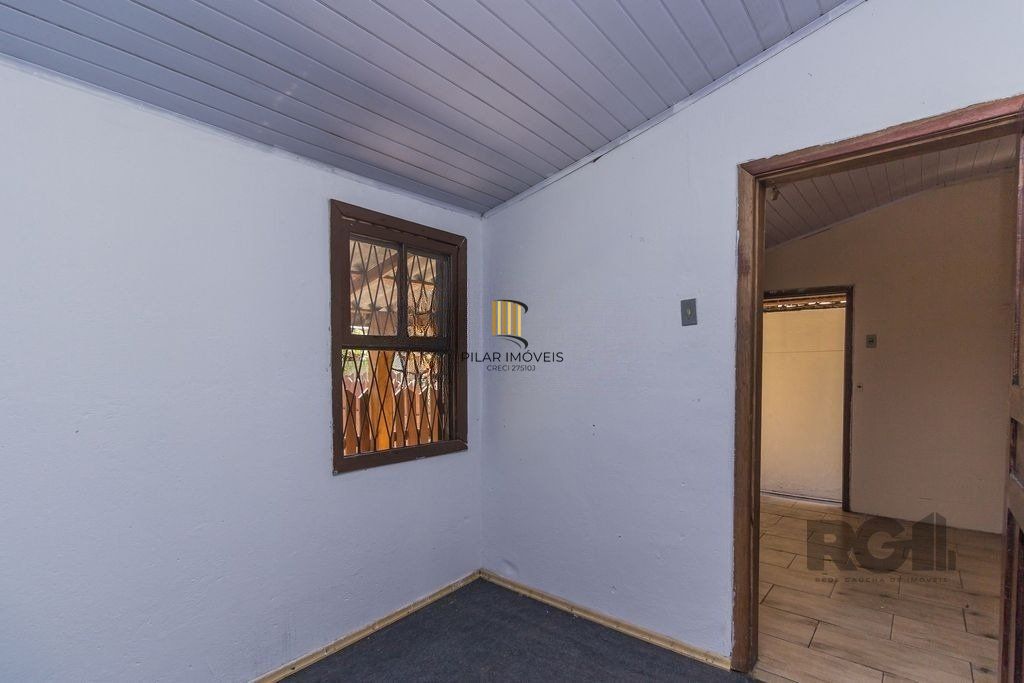 Casa de 5 dormitórios no bairro Sarandi