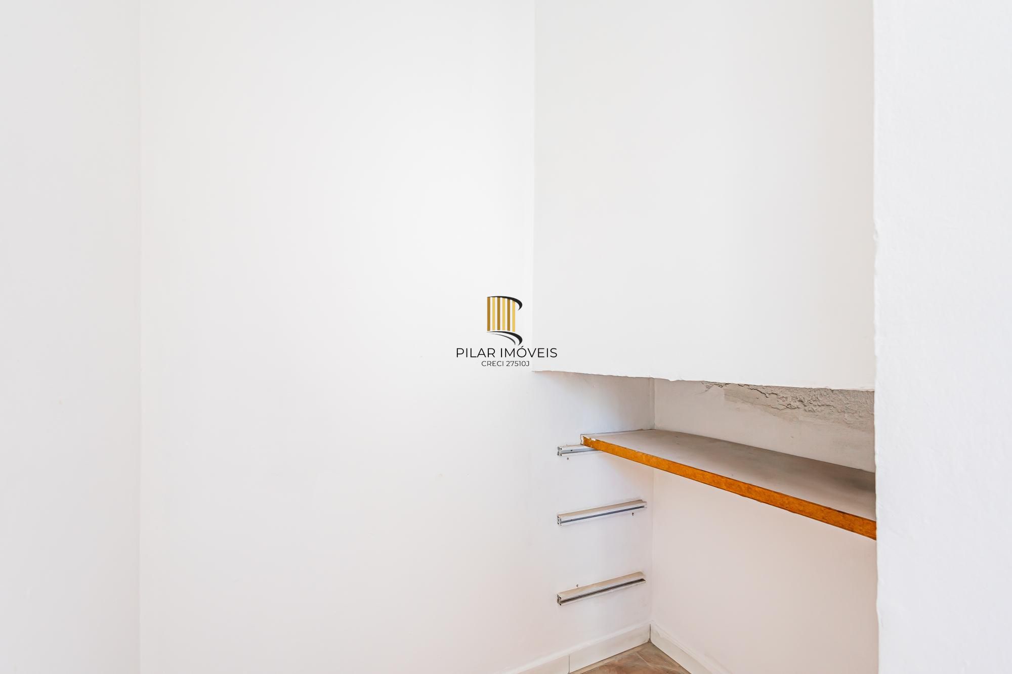 Apartamento 1 dorm à venda Rua São Carlos, Floresta - Porto Alegre