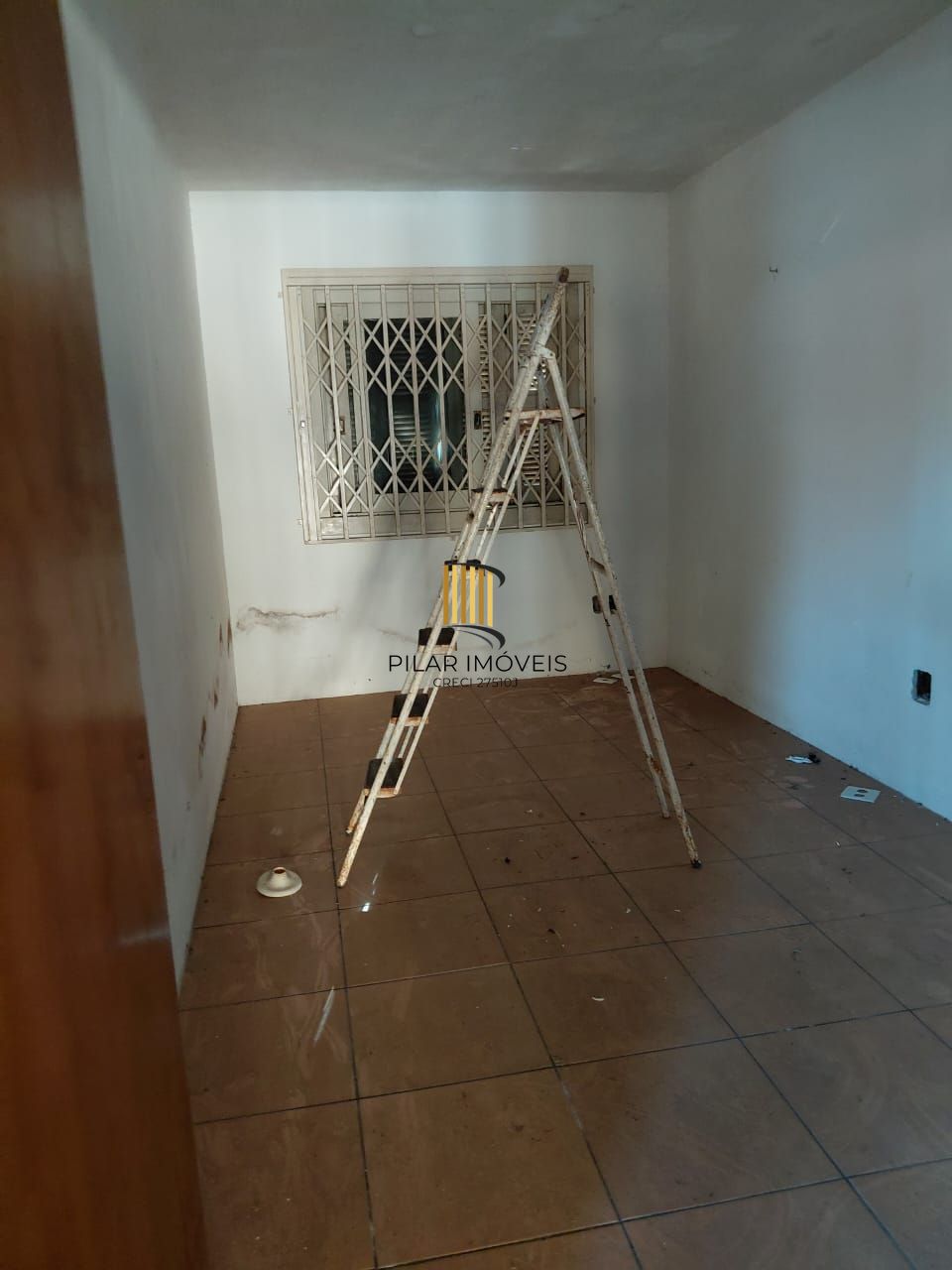 Ampla casa com pátio Bairro Teresópolis