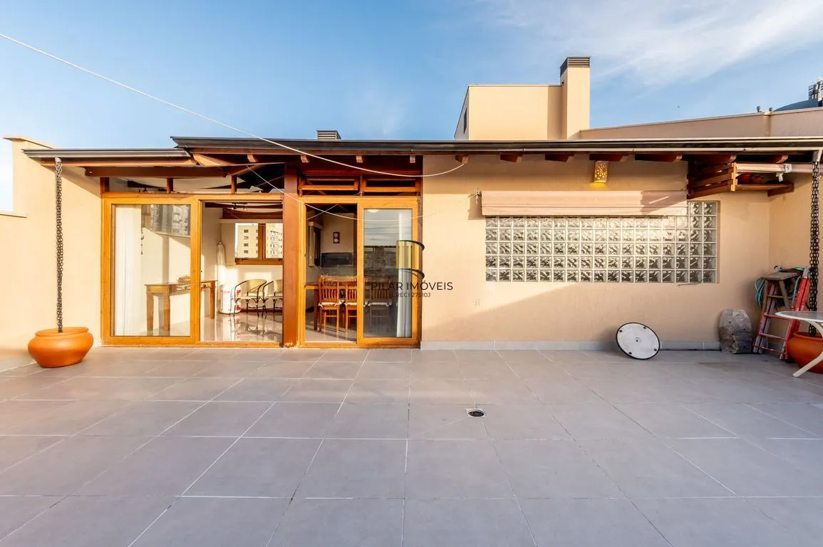 Apartamento de 4 dormitorios á Venda no Passo da Areia - Porto Alegre