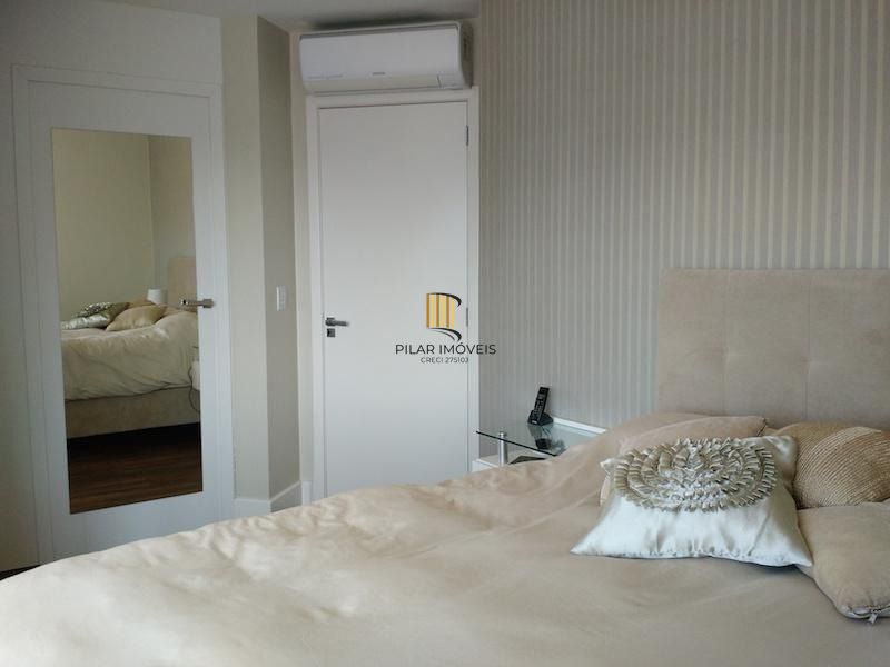 Casa para Venda - 217m², 3 dormitórios, sendo 1 suites, 5 vagas - Teresópolis