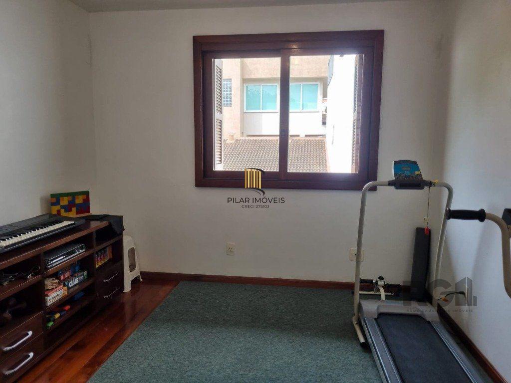 Casa 4 dormitórios no bairro Teresópolis