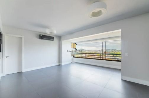 Apartamento com 3 dormitórios  na Zona Sul de Porto Alegre RS.