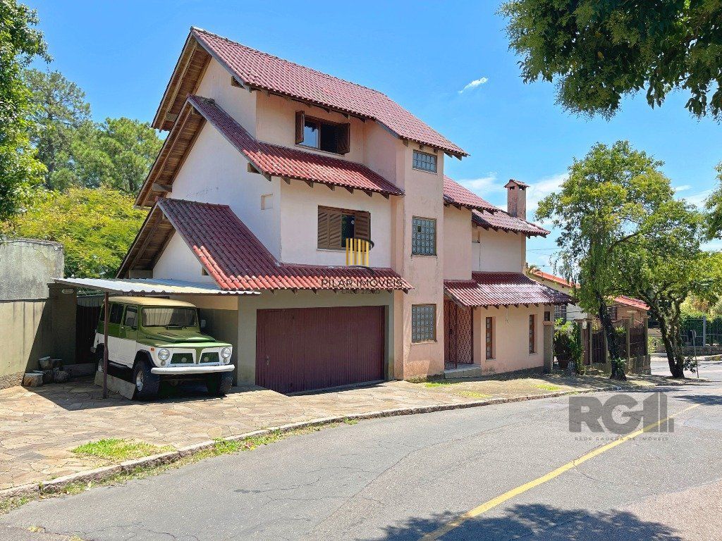 Casa 3 dormitórios no bairro Teresópolis