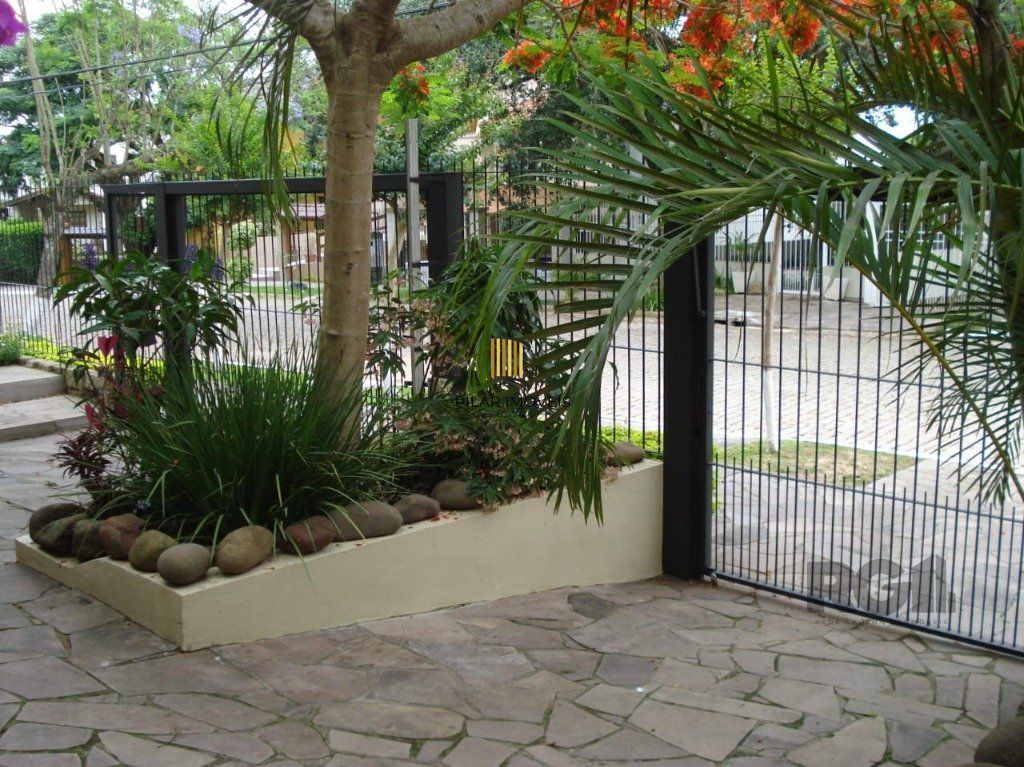 Casa 3 dormitórios no bairro Ipanema