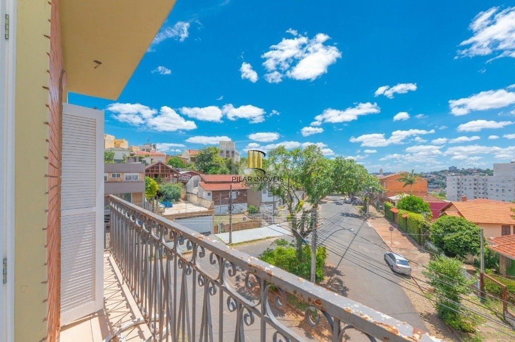 COBERTURA 2 DORMITÓRIOS, TERESÓPOLIS, 147 M²