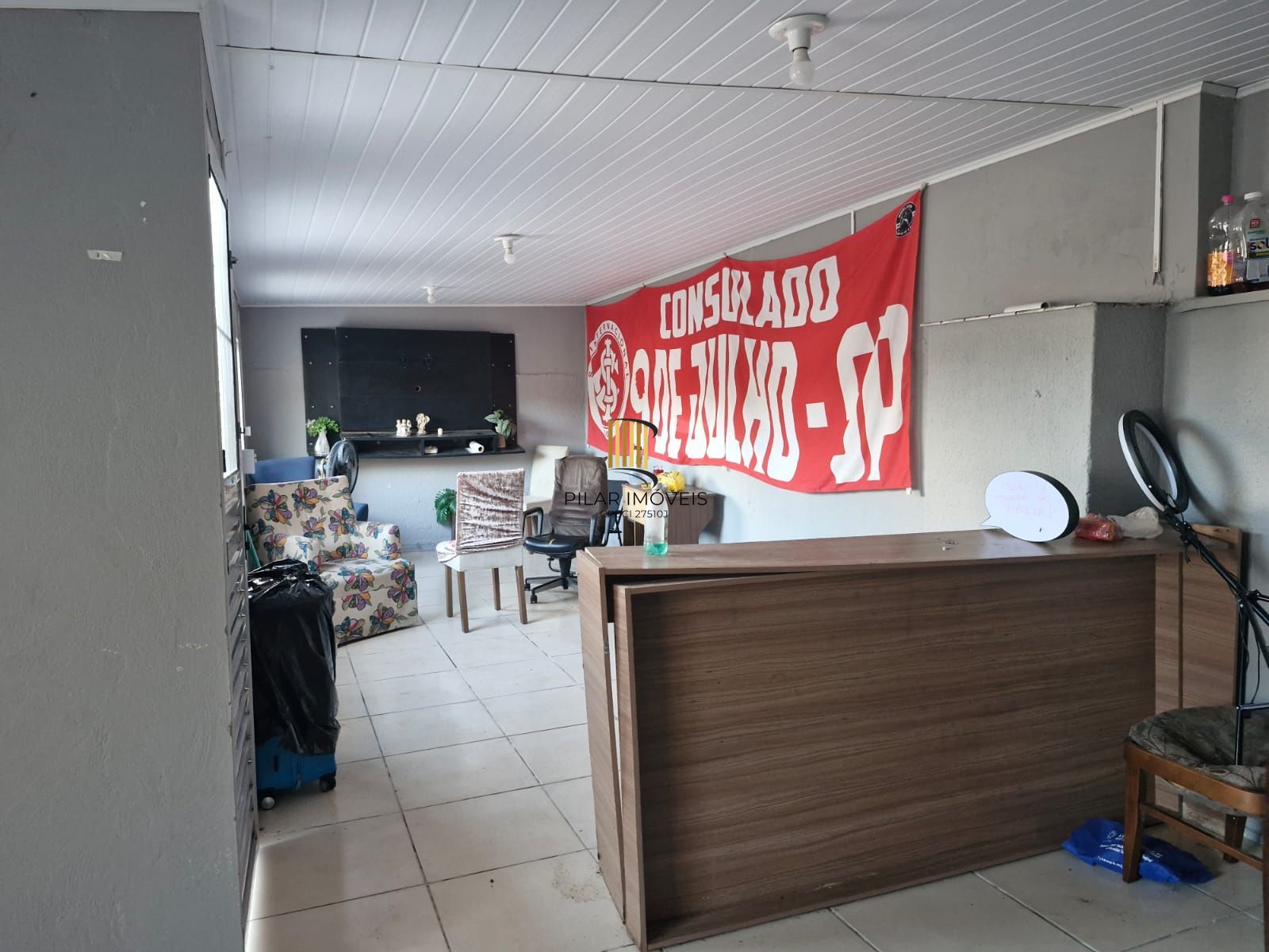 Casa com 3 dormitórios e edícula nos fundos no bairro Nonoai.