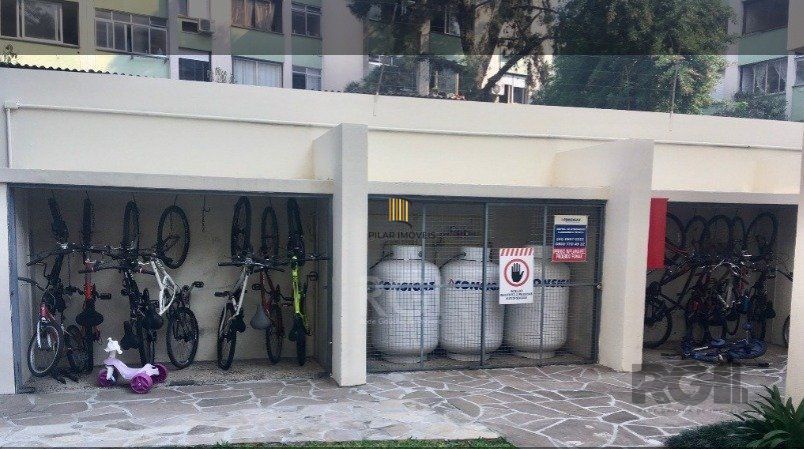 Apartamento 2 dormitórios no bairro Glória