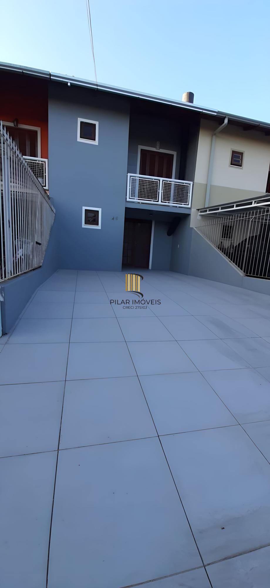Casa com 3 dormitórios no bairro  Aberta dos Morros - Porto Alegre