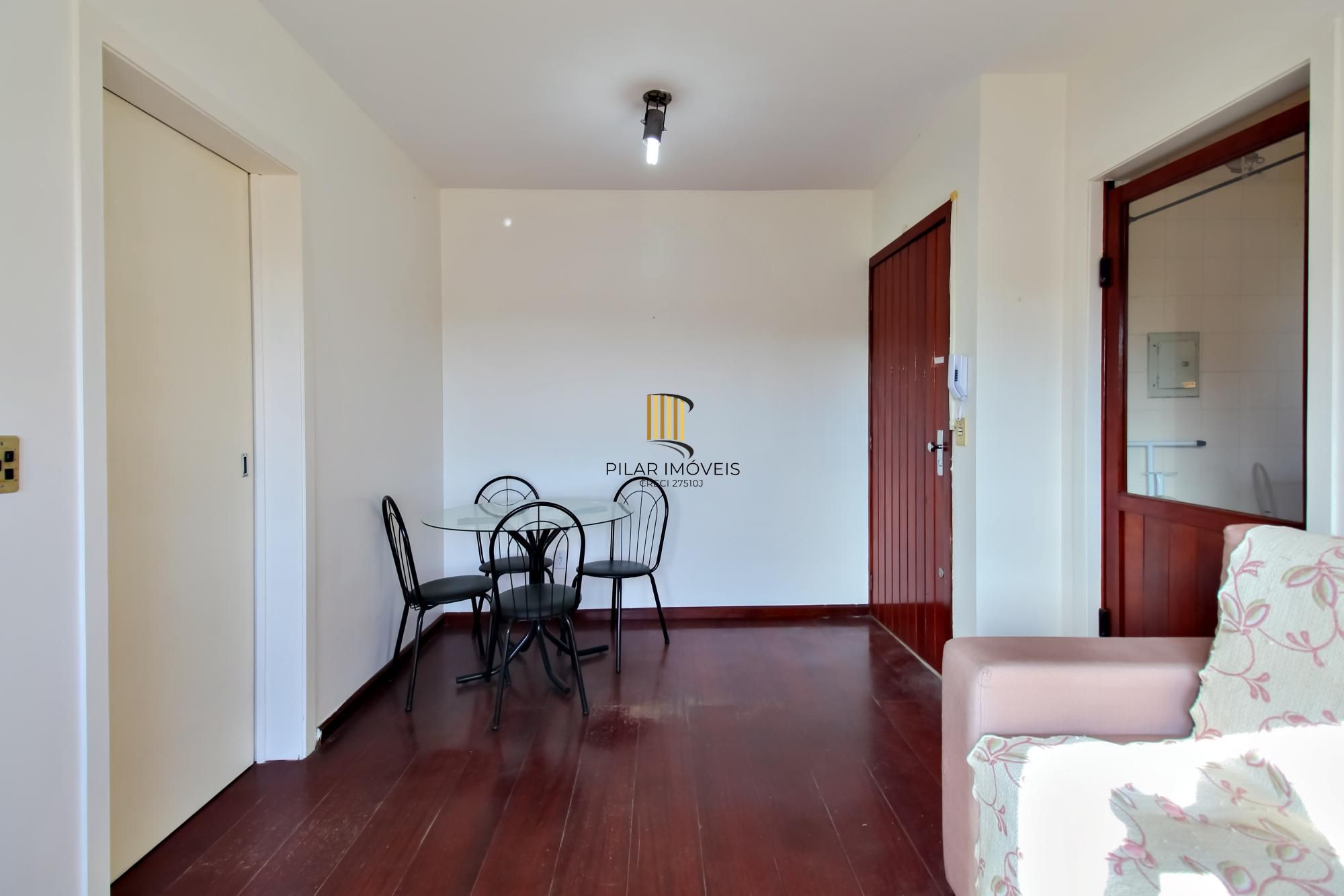 Apartamento 1 Dormitório(s) Bairro Teresópolis