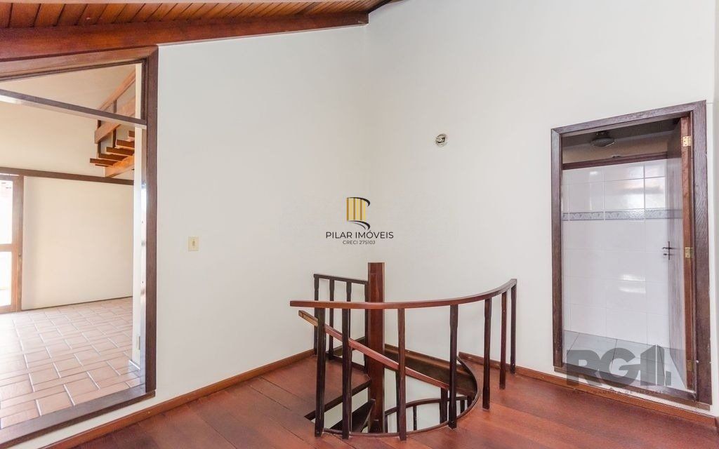 Ótima cobertura de 200 m² com 2 dormitórios e 1 vaga de garagem.