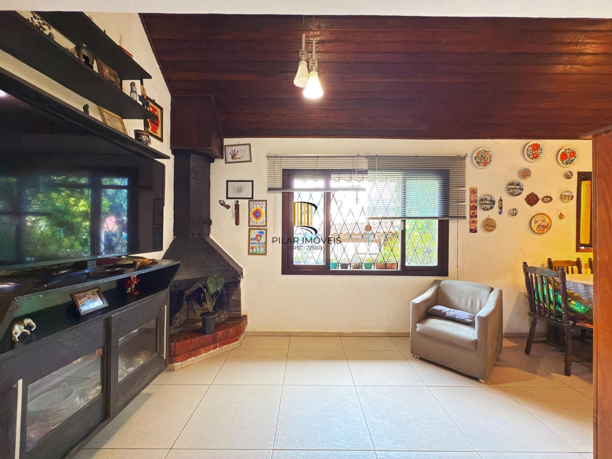 Casa residencial, 2 dormitórios no bairro Teresópolis