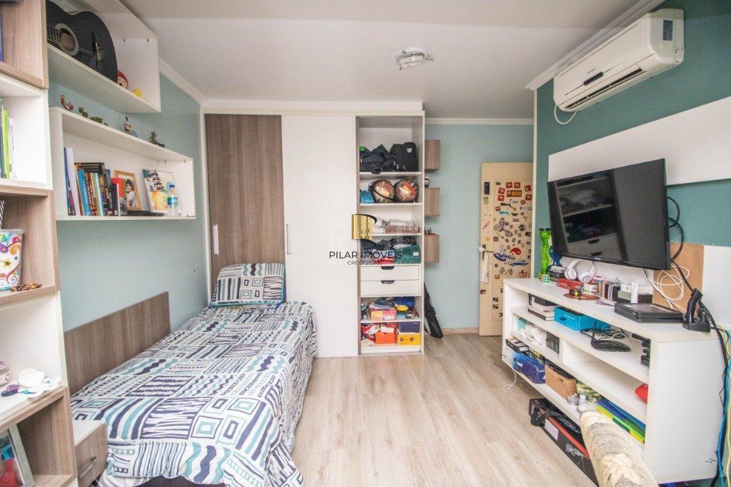 Casa para Venda - 169m², 3 dormitórios, sendo 1 suites, 4 vagas - Ipanema