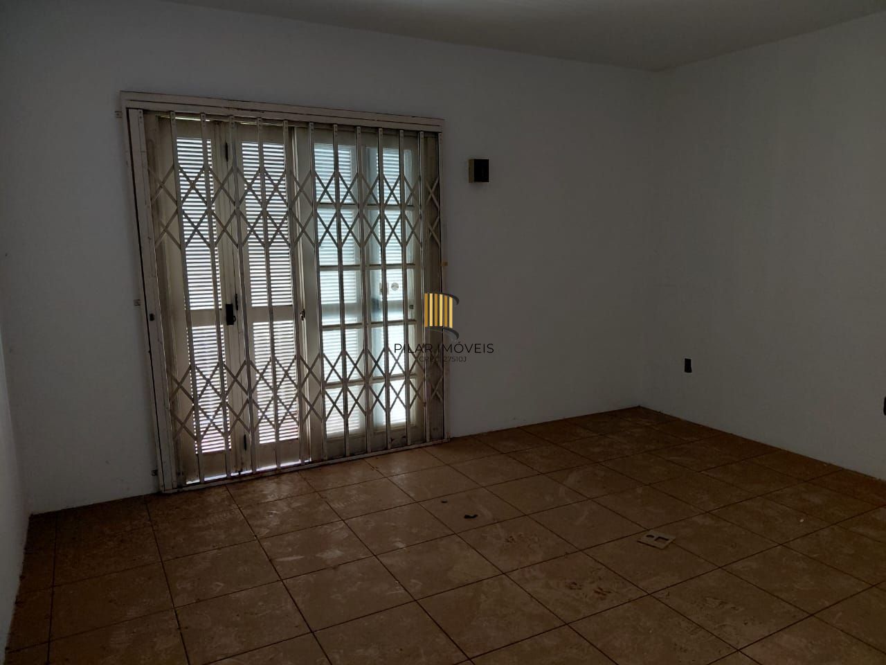 Ampla casa com pátio Bairro Teresópolis