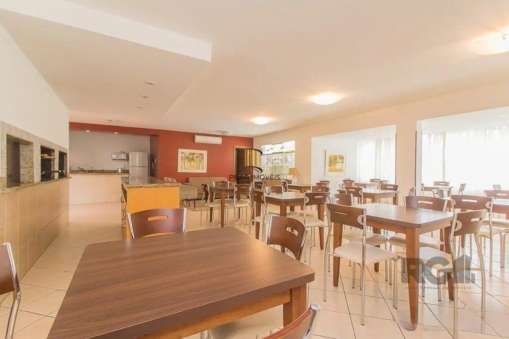 Apartamento com 3 dormitórios no bairro Jardim Carvalho