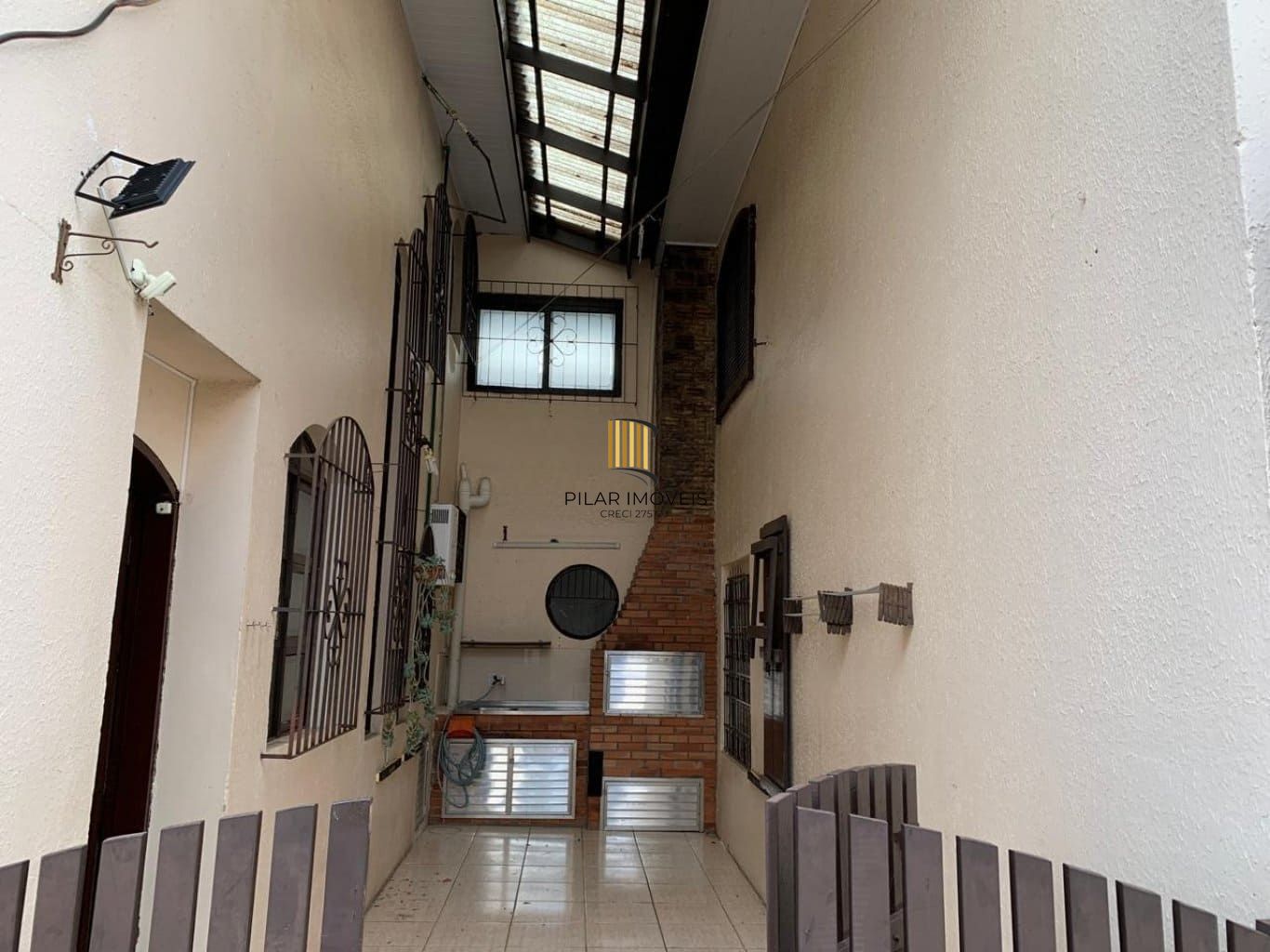 Casa em Condomínio de 3 dormitórios à venda em Tristeza, Porto Alegre.