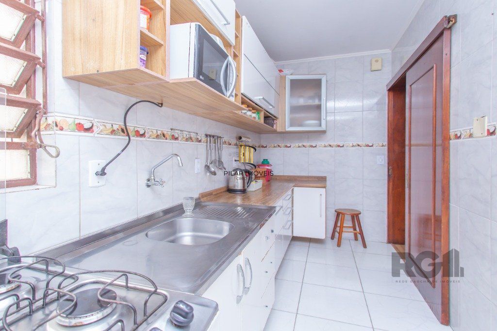 Apartamento 2 dormitórios e 2 banheiros no bairro Santa Cecília