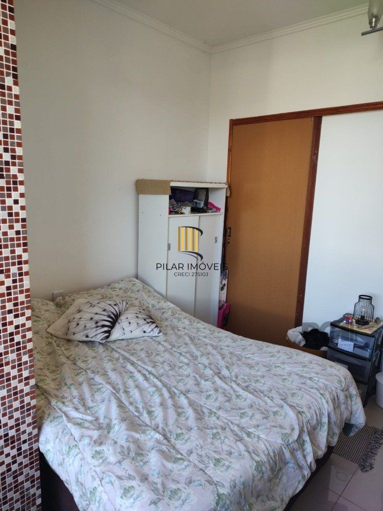Apartamento de 2 dormitórios com 2 vagas no bairro Jardim São Pedro