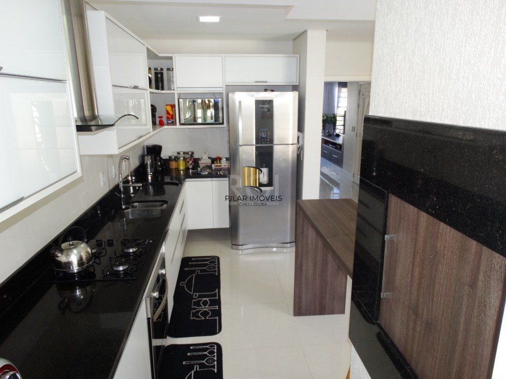 Casa para Venda - 244m², 3 dormitórios, sendo 1 suites, 2 vagas - Santa Tereza
