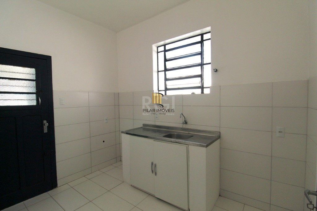 Casa 6 dormitórios no bairro Teresópolis