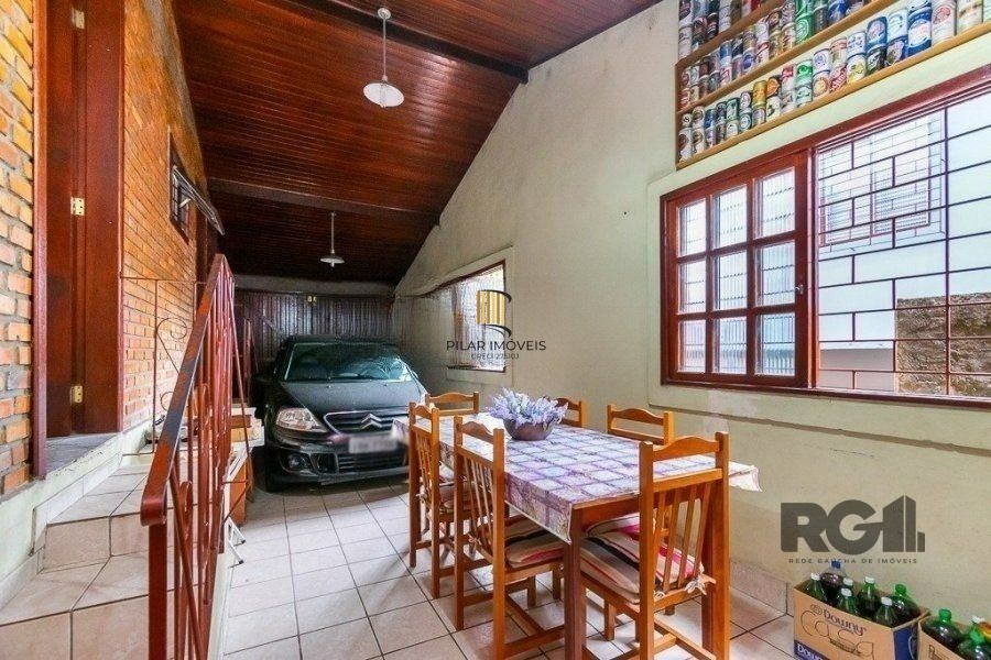 Casa para Venda - 69m², 2 dormitórios, 5 vagas - Vila Nova