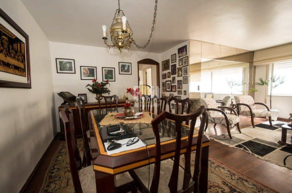 Cobertura para Venda - 237.88m², 3 dormitórios, sendo 1 suites, 2 vagas - Moinhos de Vento