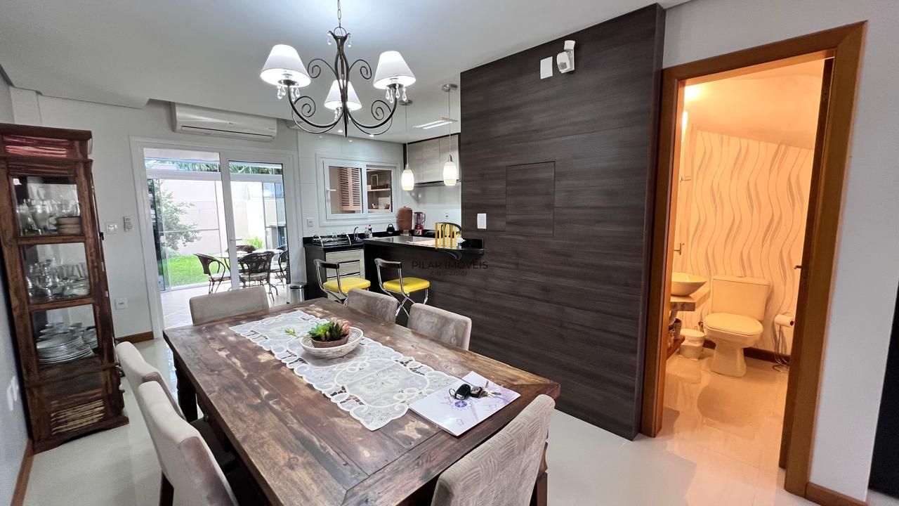 Casa 3 dormitórios no bairro Espírito Santo