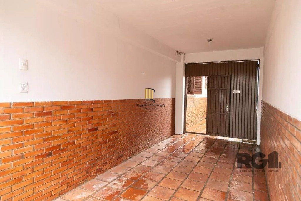 Casa para Venda - 150m², 3 dormitórios, 2 vagas - Teresópolis
