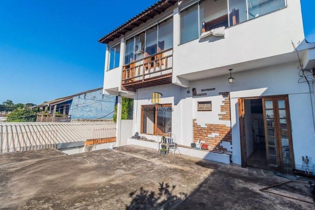 Casa com 3 dormitórios no bairro Cascata, Porto Alegre