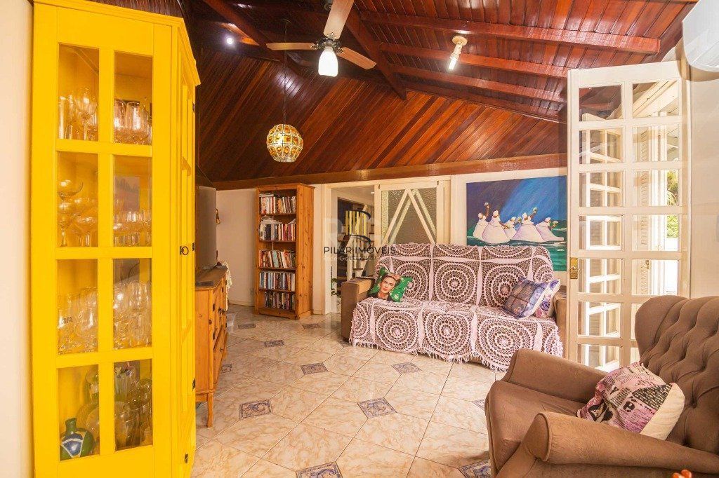 Casa 3 Dormitório(s) Bairro Jardim São Pedro