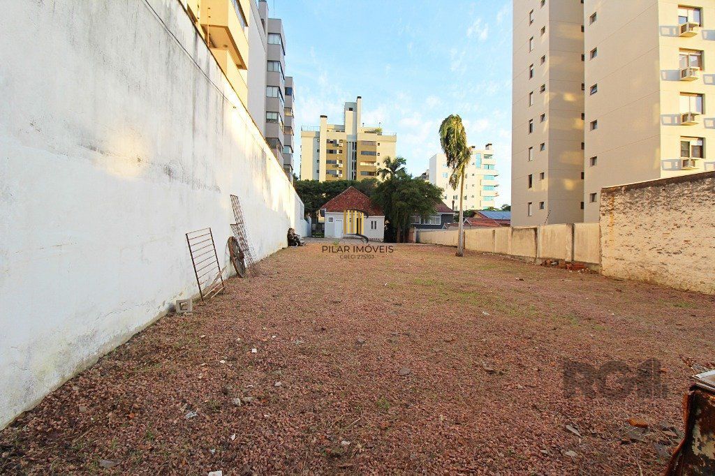 Casa 2 dormitórios no bairro Petrópolis