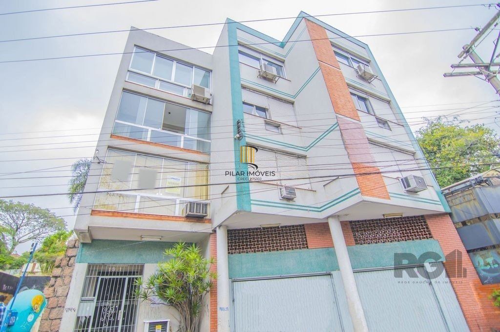 Apartamento 133m² - 3 dormitórios, 1 vaga no bairro Petrópolis