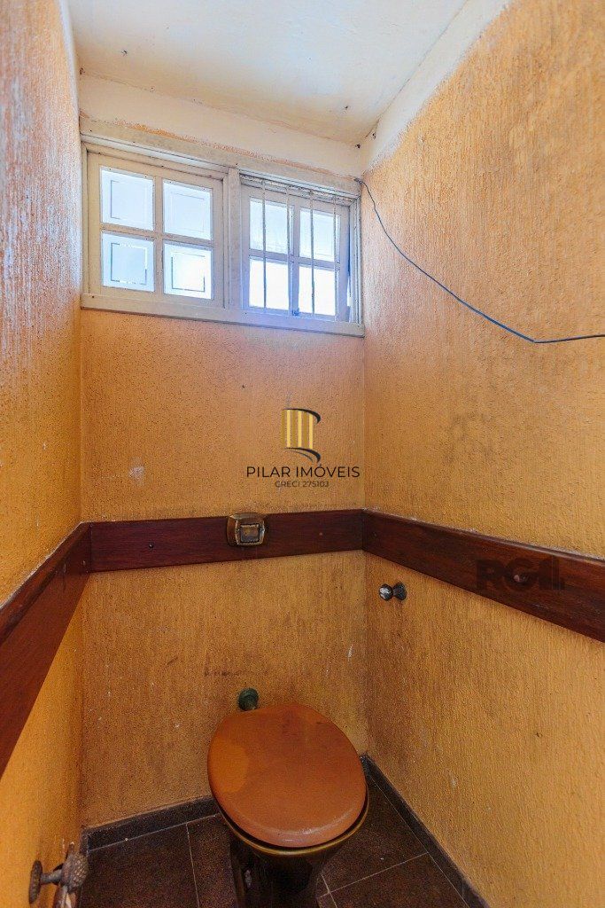 Casa 3 dormitórios no bairro Nonoai