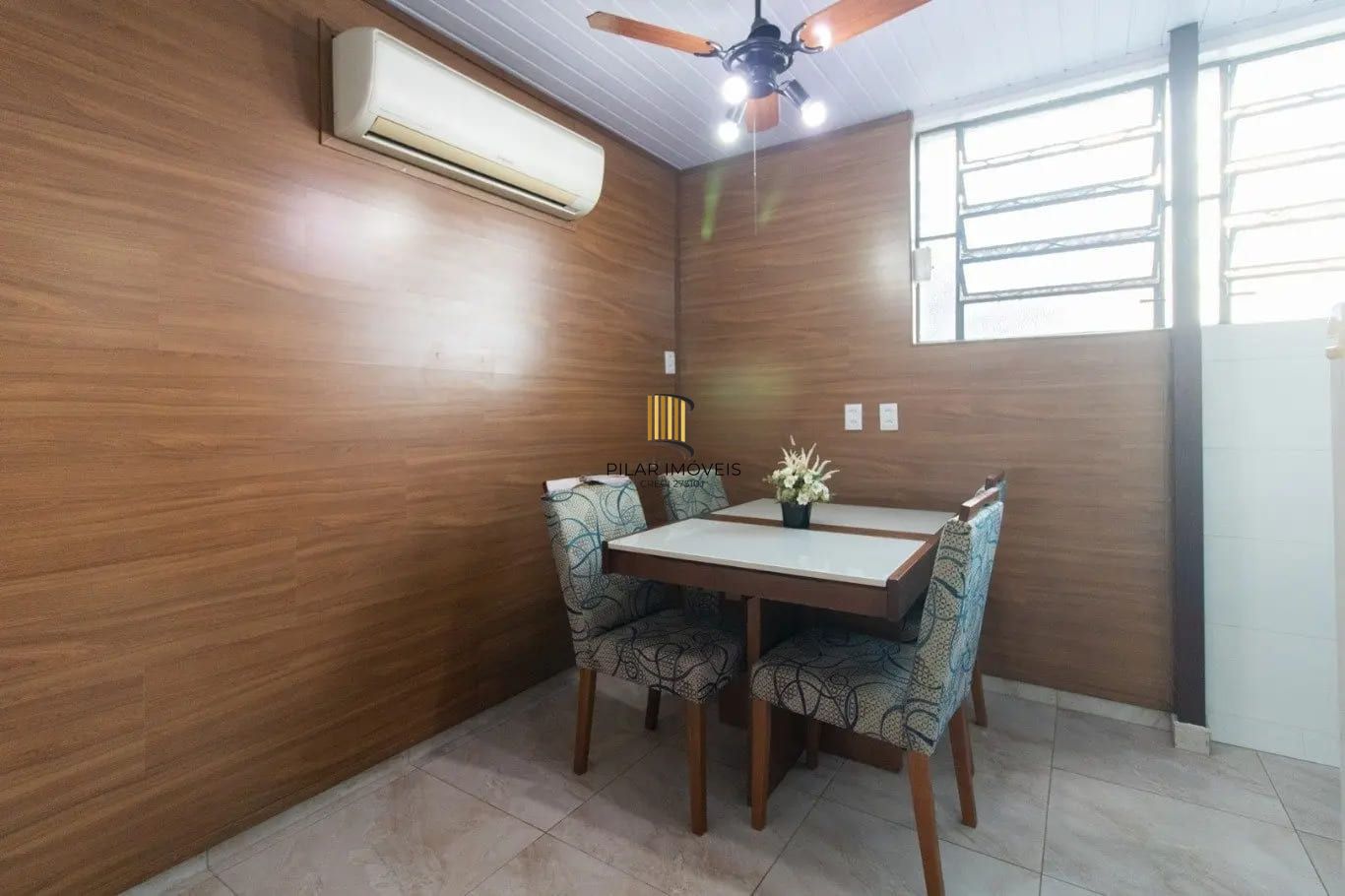 Casa com 4 dormitórios e 175m² à venda no Bairro Santa Tereza