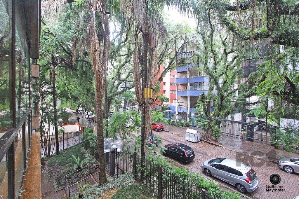 Excelente apartamento de 315m² com 3 dormitórios e 2 vagas.