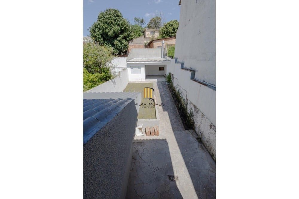 Casa 3 dormitórios no bairro Teresópolis