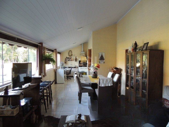 Sítio para Venda - 120m², 2 dormitórios, sendo 1 suites, 2 vagas - Viamão