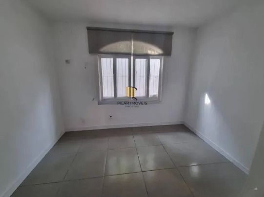 Casa 3 Dormitórios com Piscina à Venda no Guarujá – Zona Sul de Porto Alegre