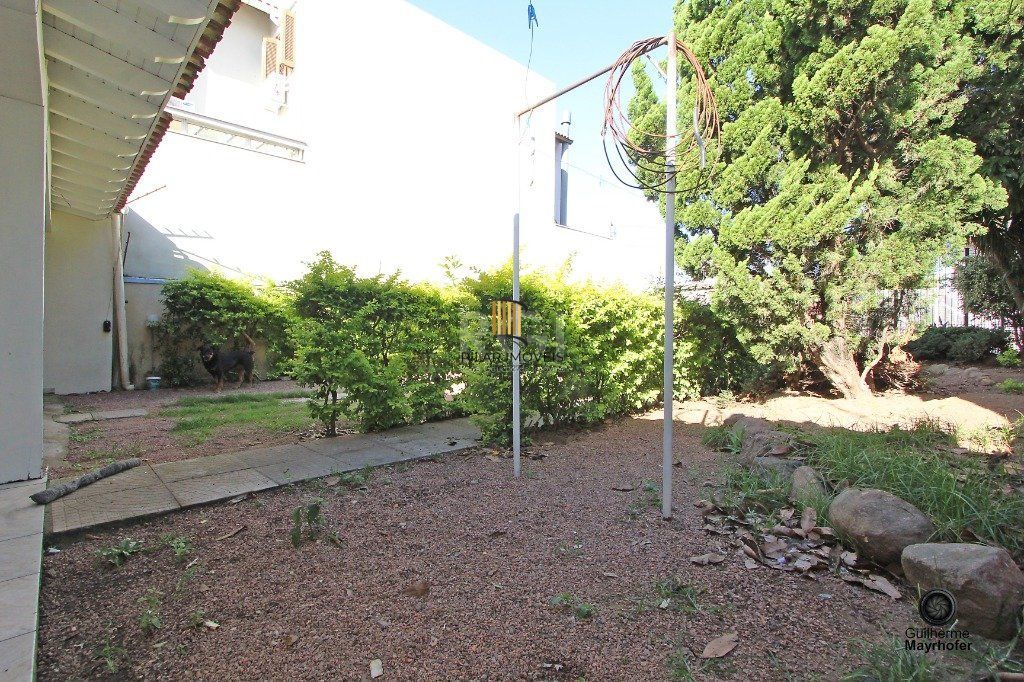 Casa para Venda - 120m², 3 dormitórios, sendo 1 suites, 2 vagas - Medianeira