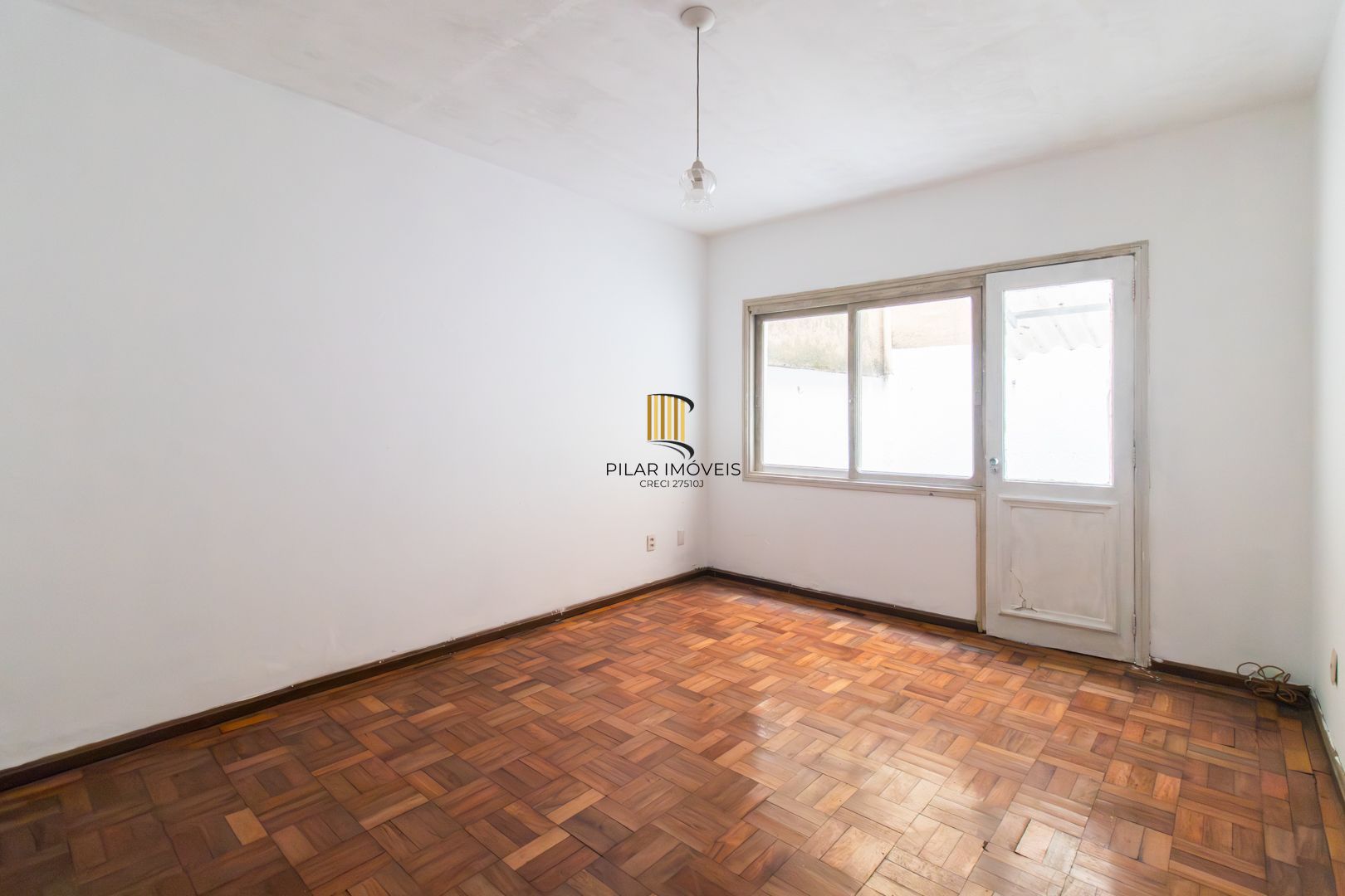 Apartamento 1 dorm à venda Rua Mucio Teixeira, Menino Deus - Porto Alegre