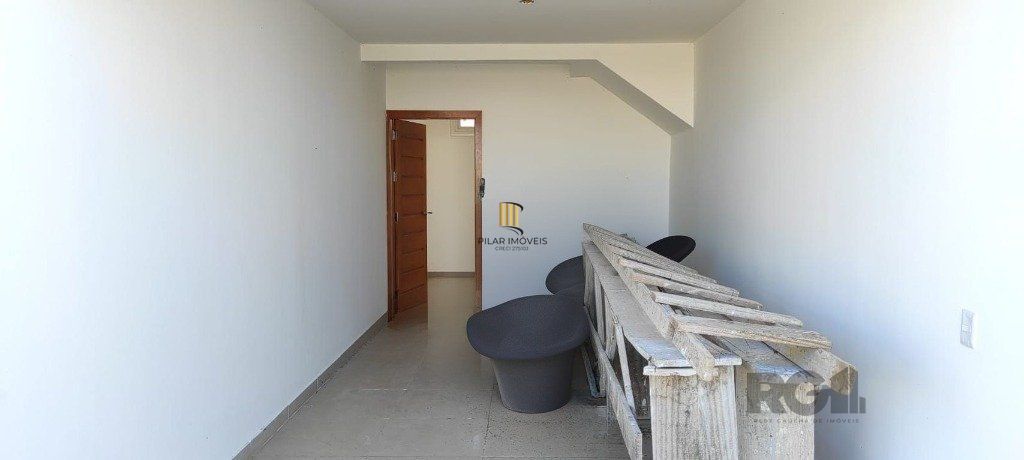 Casa de 3 dormitórios no bairro Hípica