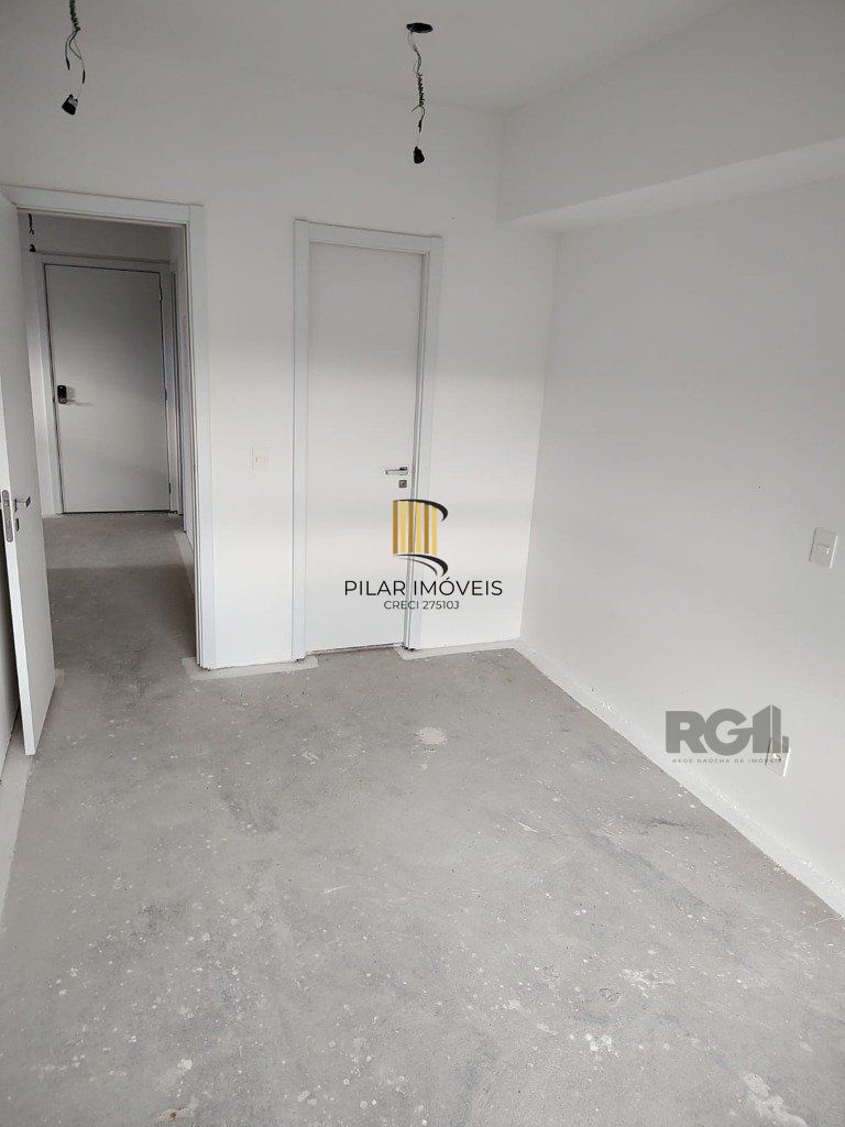 Apartamento 1 dor, 1 vaga coberta, localizado junto ao Bourbon Shopping Teresópolis.