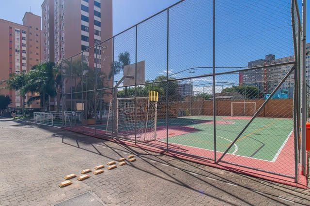 Apartamento de 2 dormitórios à venda no Bairro Partenon, Porto Alegre.