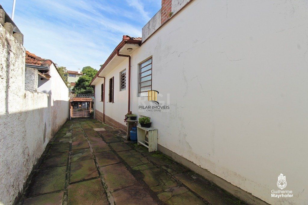 Casa para Venda - 212m², 3 dormitórios, 2 vagas - Medianeira