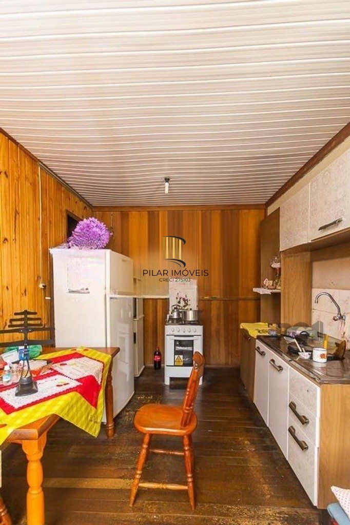 Casa 3 dormitórios no bairro Glória