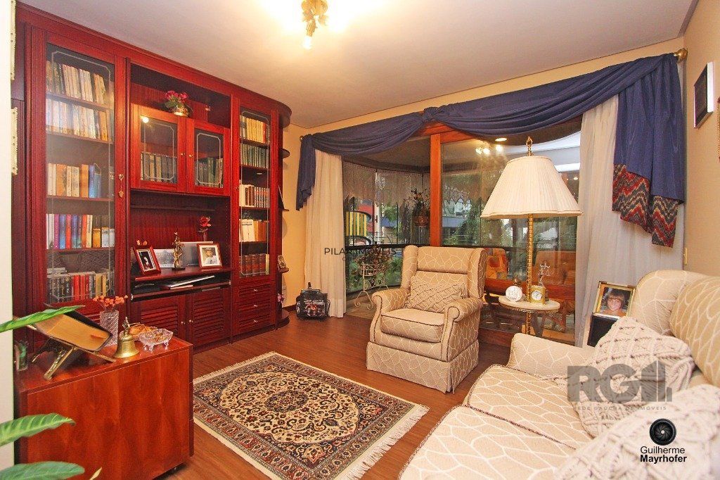 Excelente apartamento de 315m² com 3 dormitórios e 2 vagas.