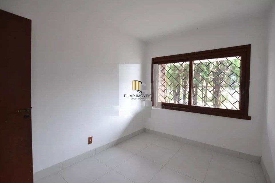 Casa para Venda - 267m², 4 dormitórios, sendo 1 suites, 2 vagas - Tristeza